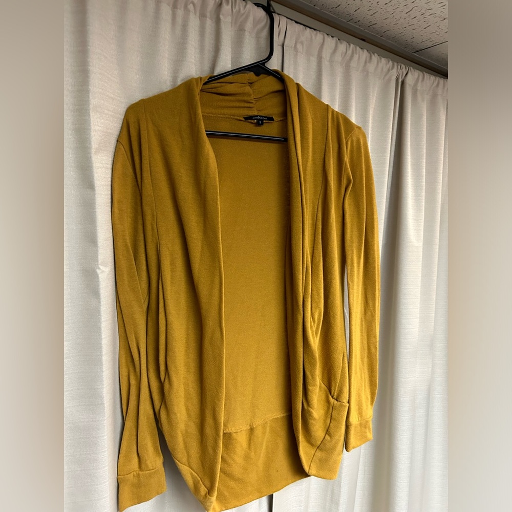 Small Ambiance gold long sweater
